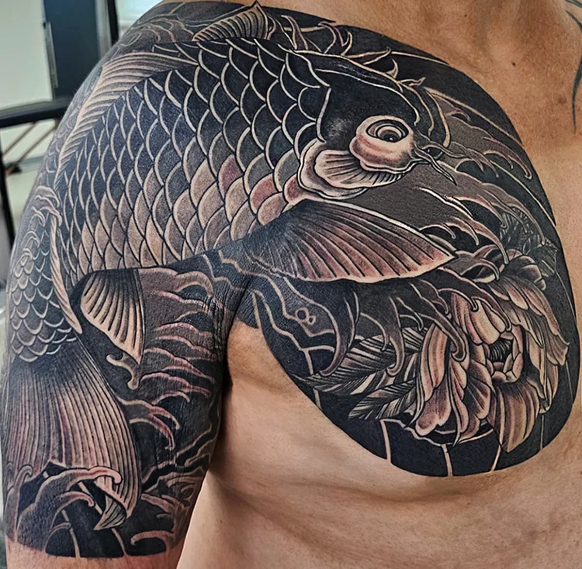 잉어타투 이레즈미타투 가슴반팔타투 허벅지타투 인천타투 부천타투 부평타투 김포타투 최상의 작품을 만들어드립니다