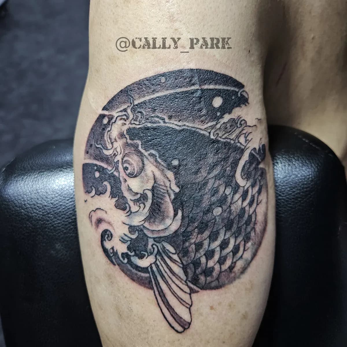 ์ปค๋ฒ์
- ์์ด