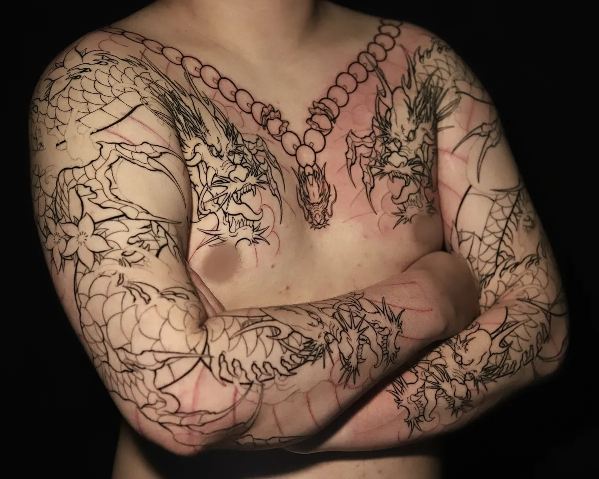 쌍 가슴 긴팔 염주 라인