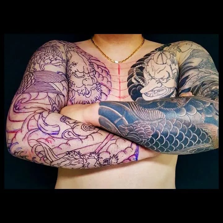 가슴긴팔 타투