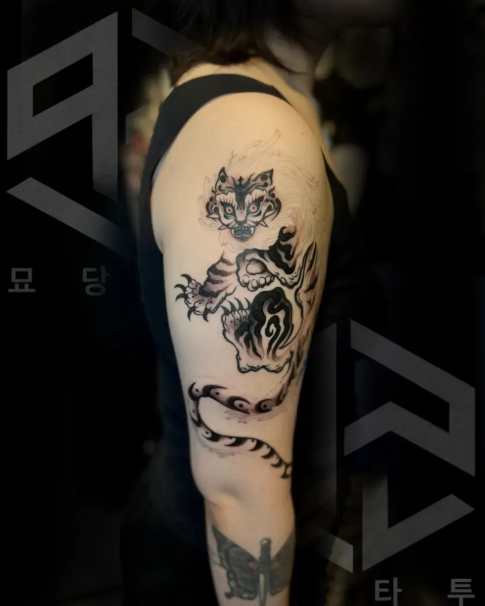 장산범, 호랑이 - 1