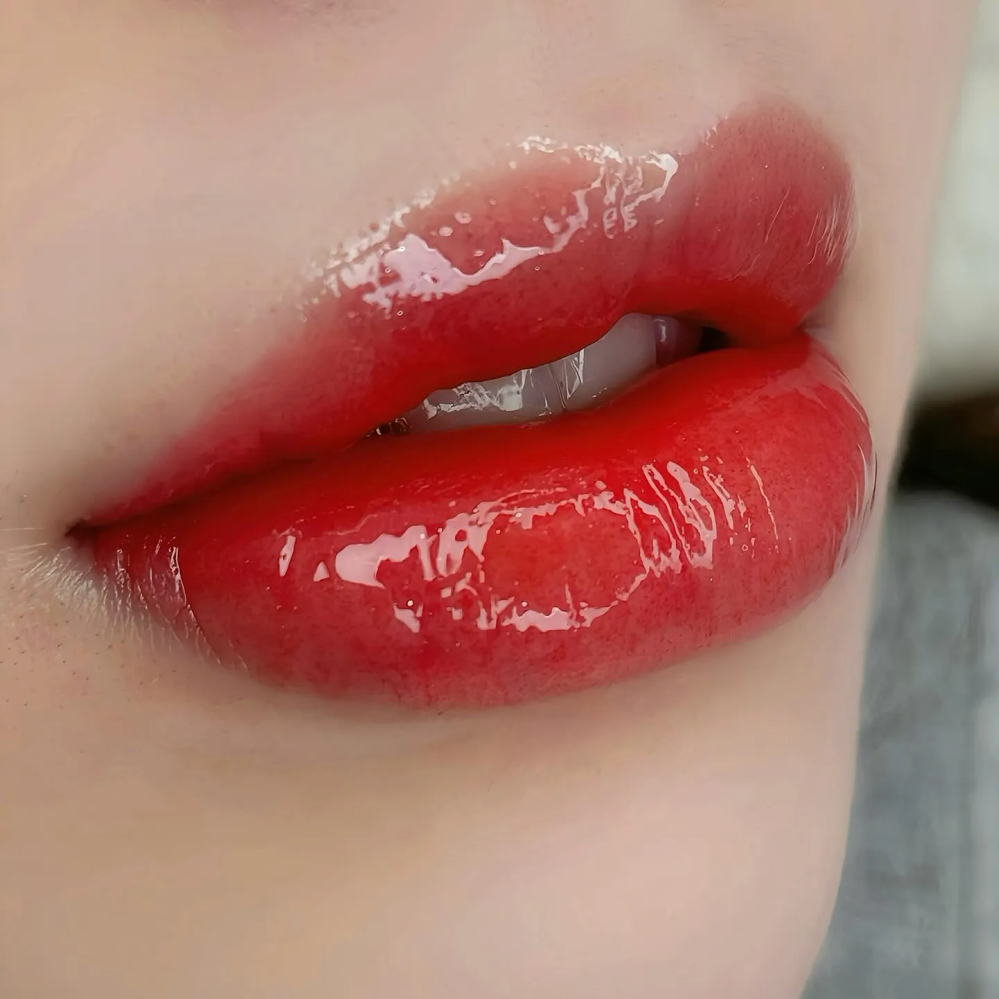 촉촉하고 영롱한 레드립🍒