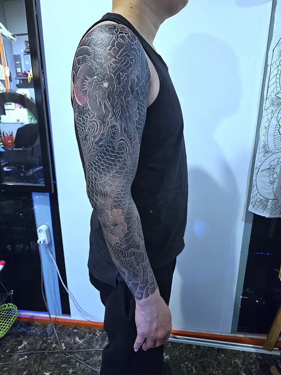 긴팔 이레즈미 용타투 - 1