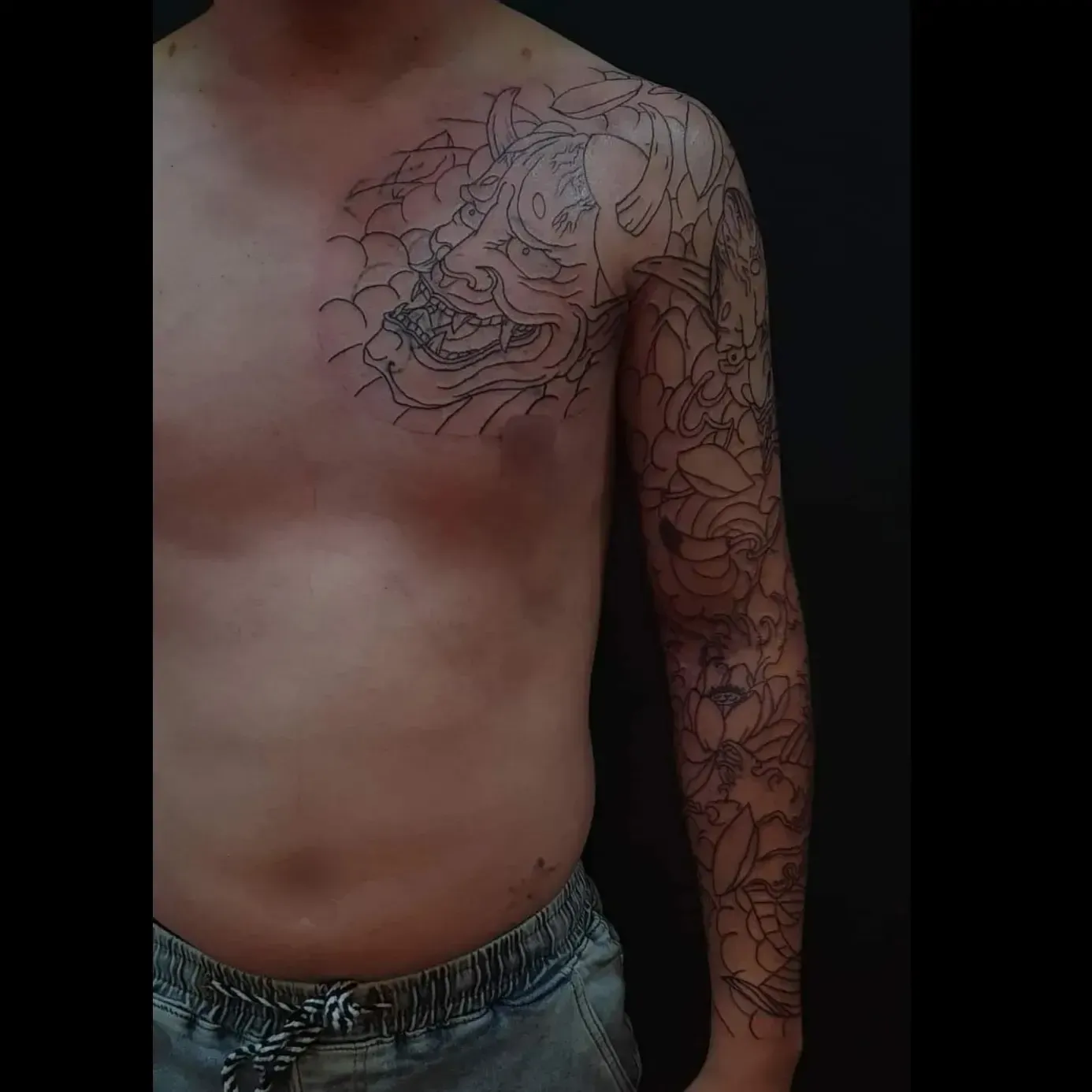 가슴긴팔 라인작업 목포타투