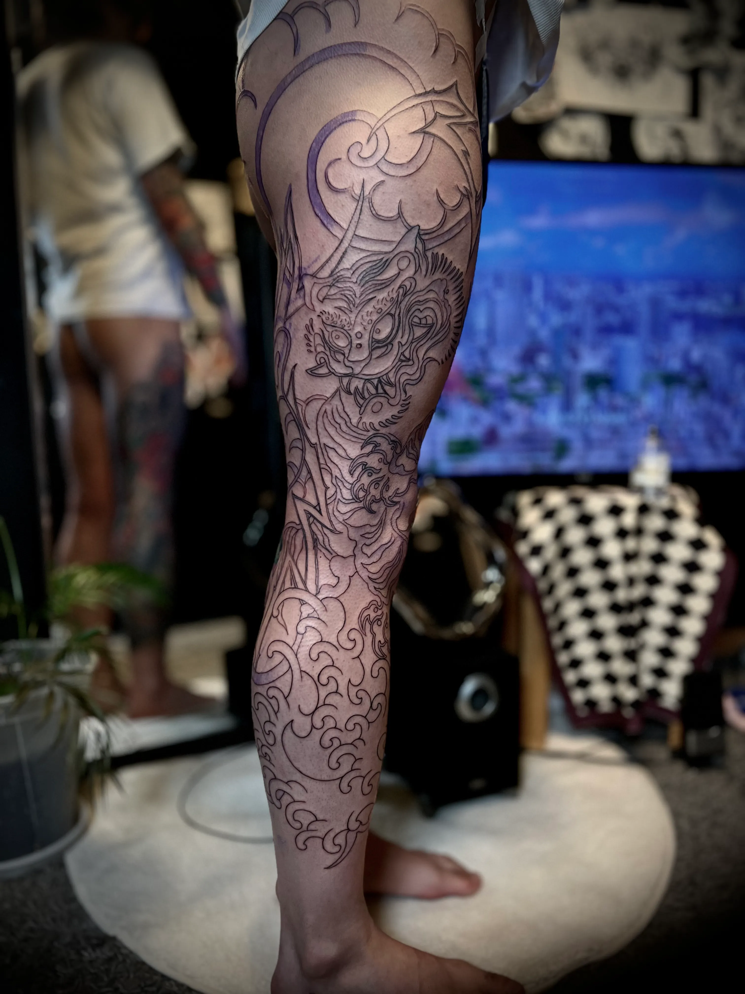 묘당타투 긴다리 진행중⚡ - 1