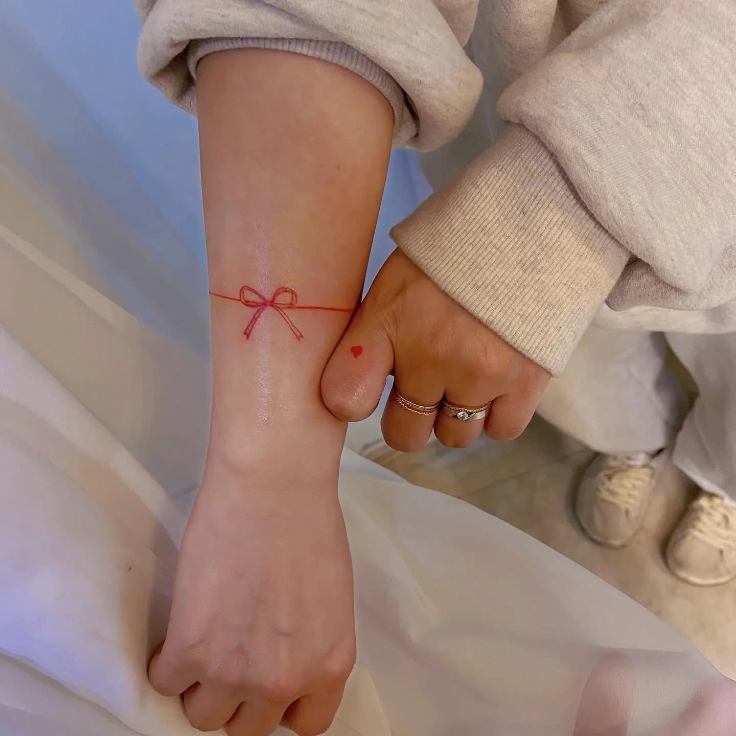 ๋ถ์ ์ค ๋ฆฌ๋ณธ ๊ทธ๋ฆฌ๊ณ ํํธ