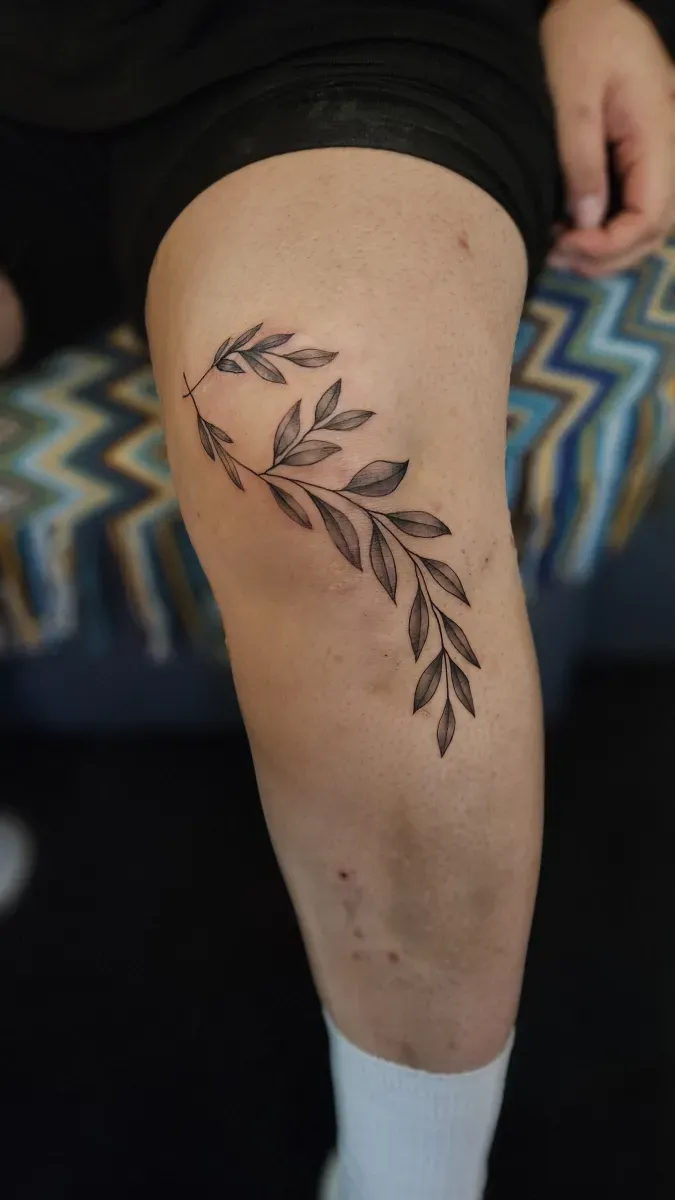 올리브 나뭇잎 타투 - 1