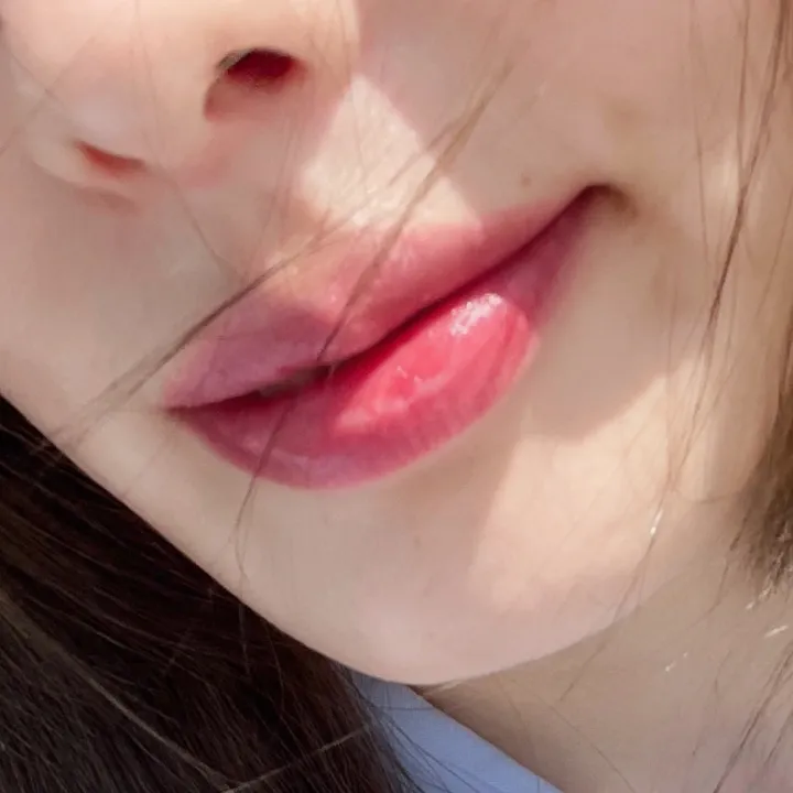 혈색가득한 입술문신 후기