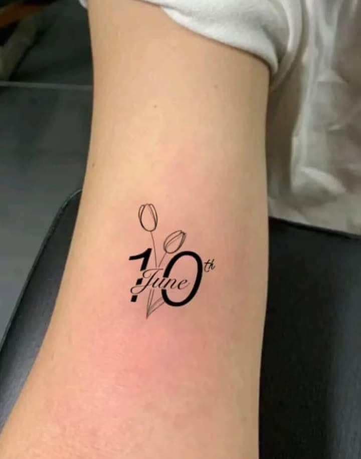 글씨 하나까지 섬세하게 작업한 작품