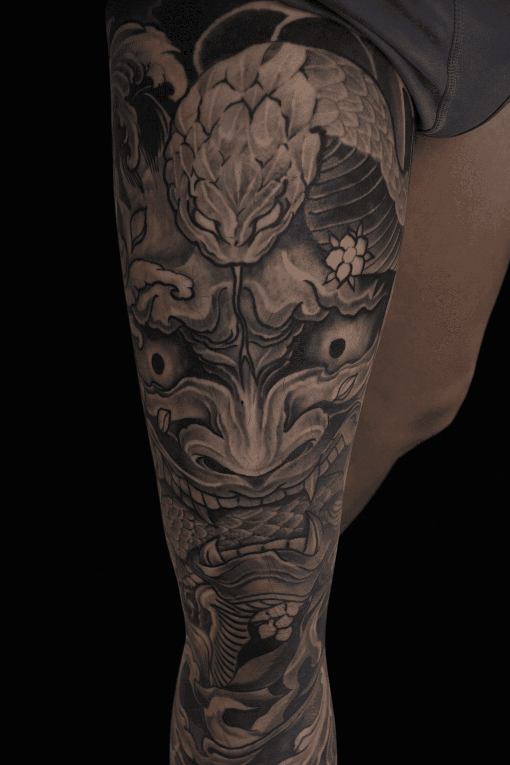 ๋ด์ฌํจ๋์ฆ ์ด๋ ์ฆ๋ฏธ ํ์ผ(๊ธด๋ค๋ฆฌ)