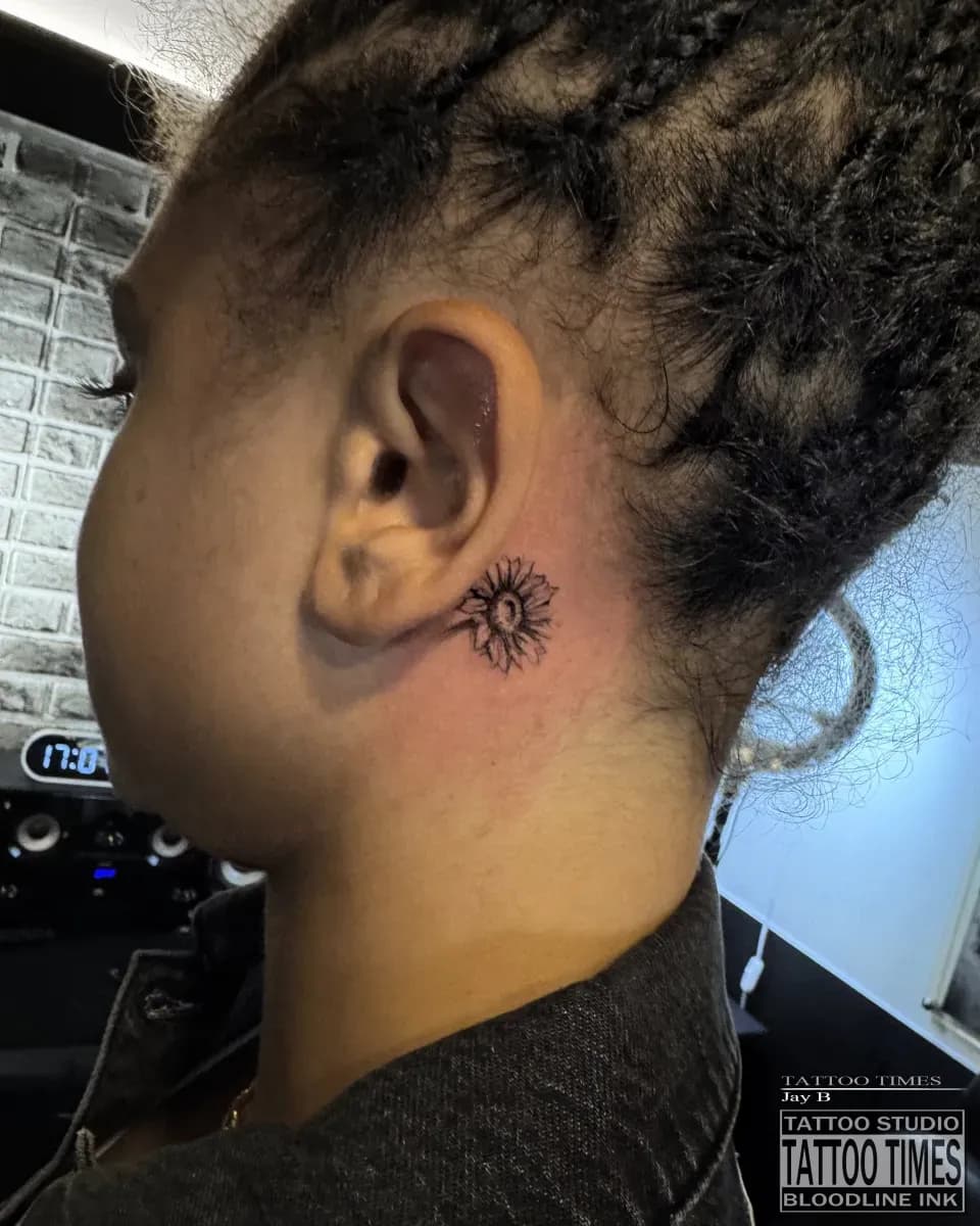 해바라기 - 타투타임스