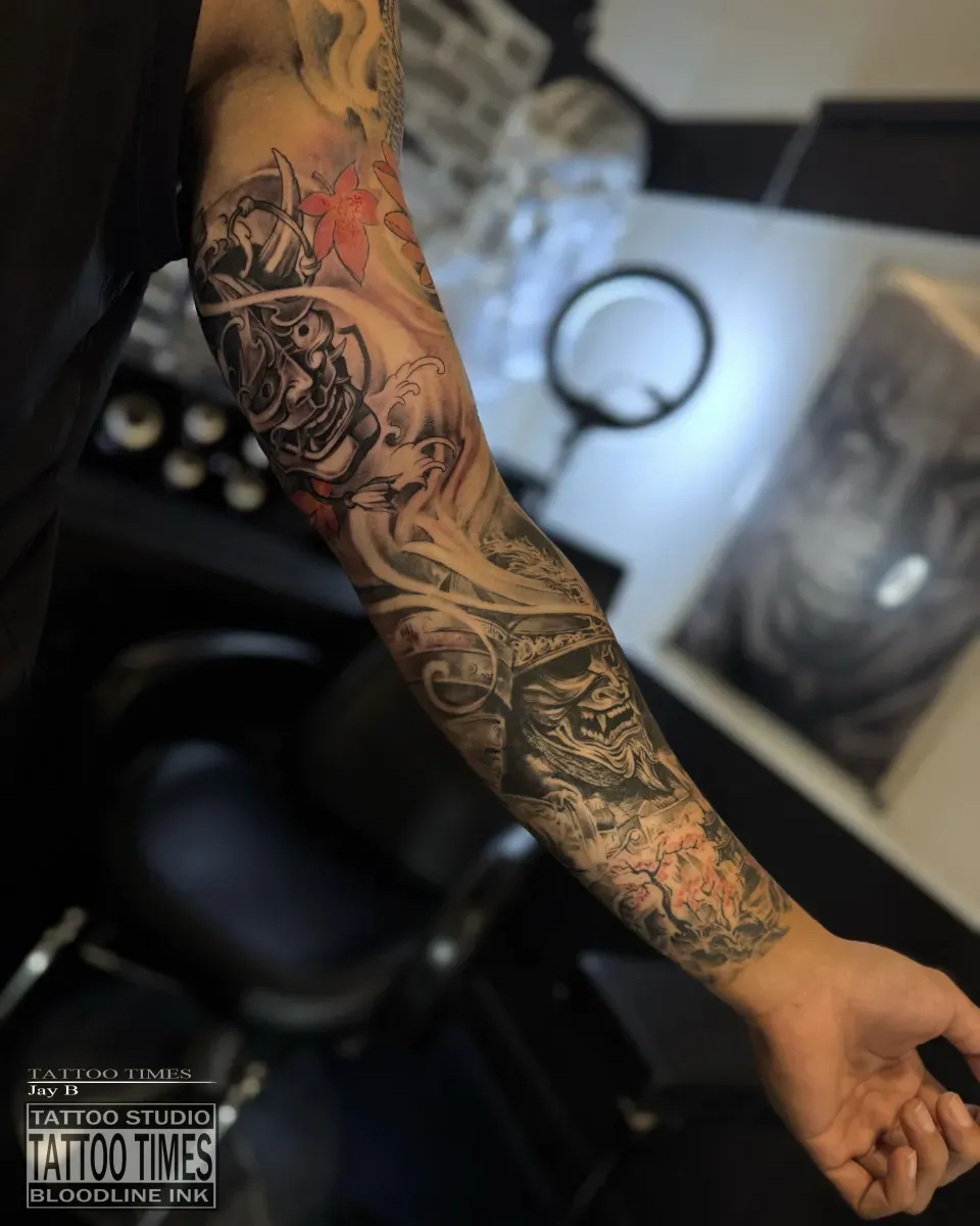 긴팔 - 타투타임스