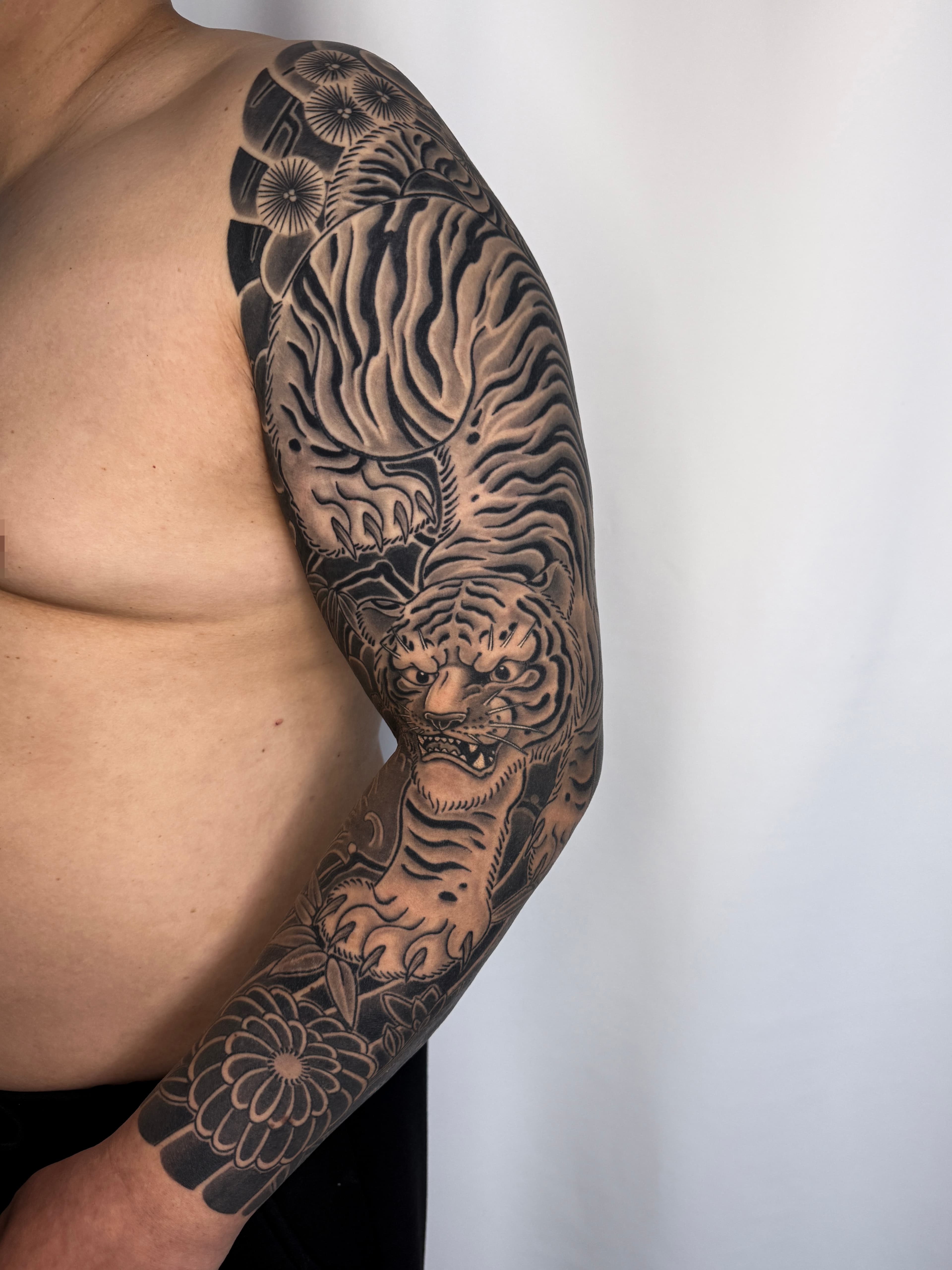 ์ด๋ ์ฆ๋ฏธ ๊ธดํํํฌ ํธ๋์ด๋ฌธ์ ๋ฐ์ํ๊ธฐ