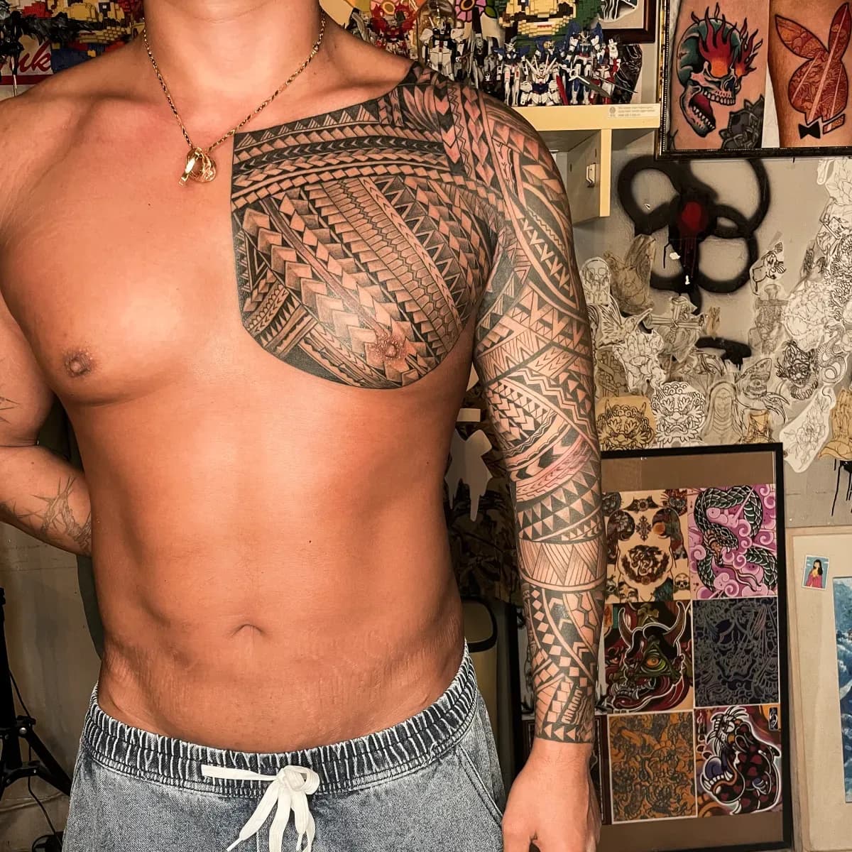 가슴긴팔 폴리네시안 - 1