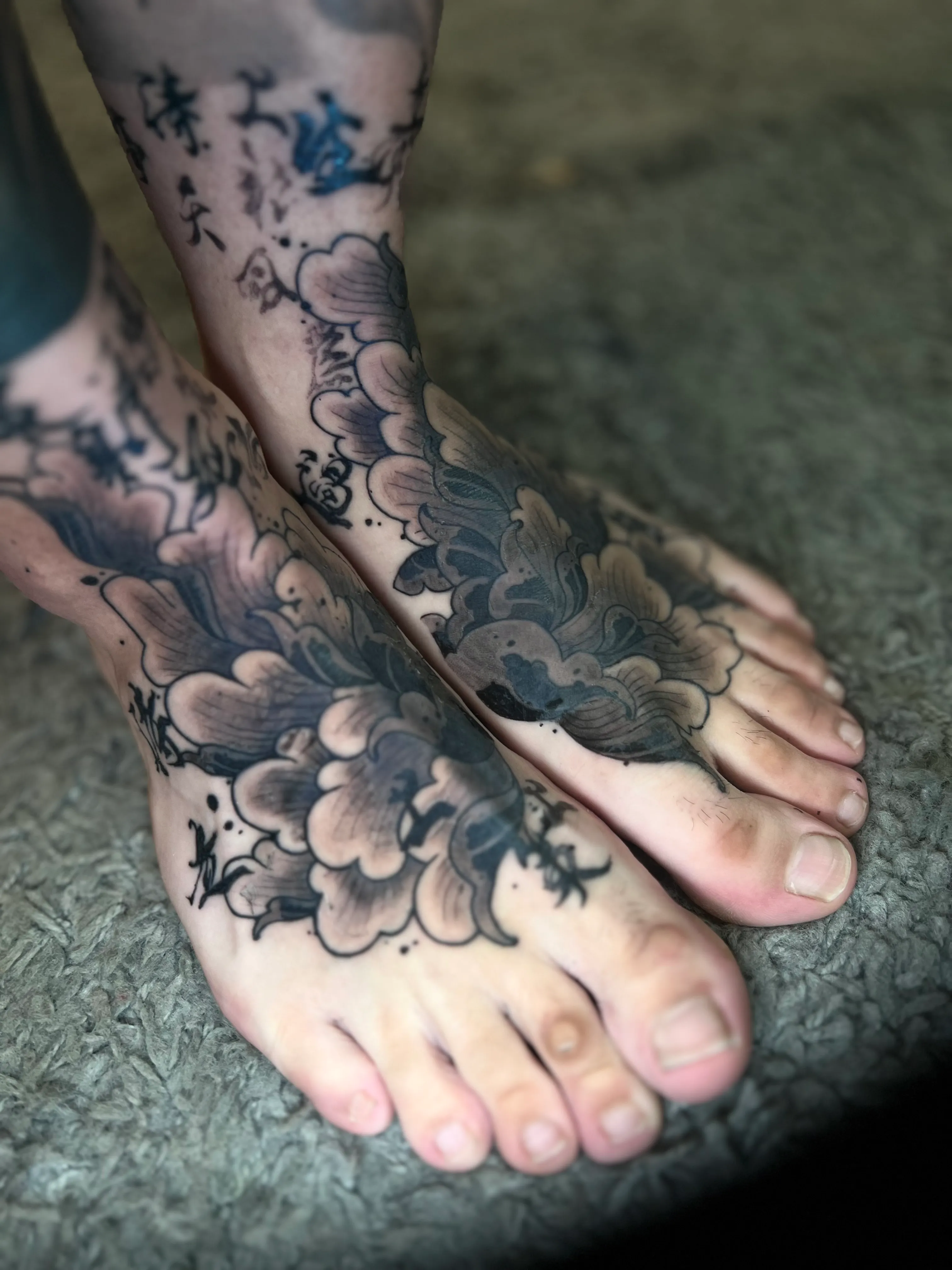 묘당, 발등 목단 - 1