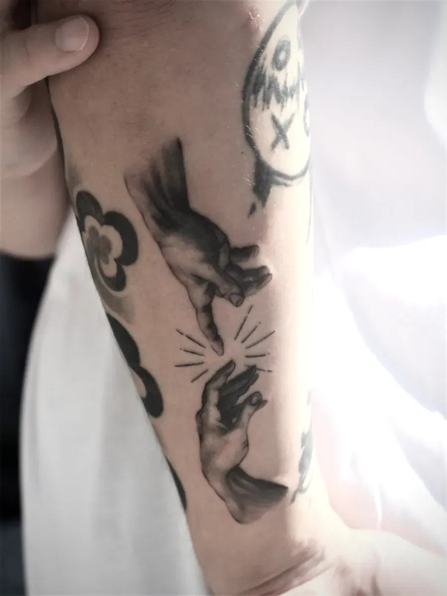 천비창조 블랙앤그레이 타투