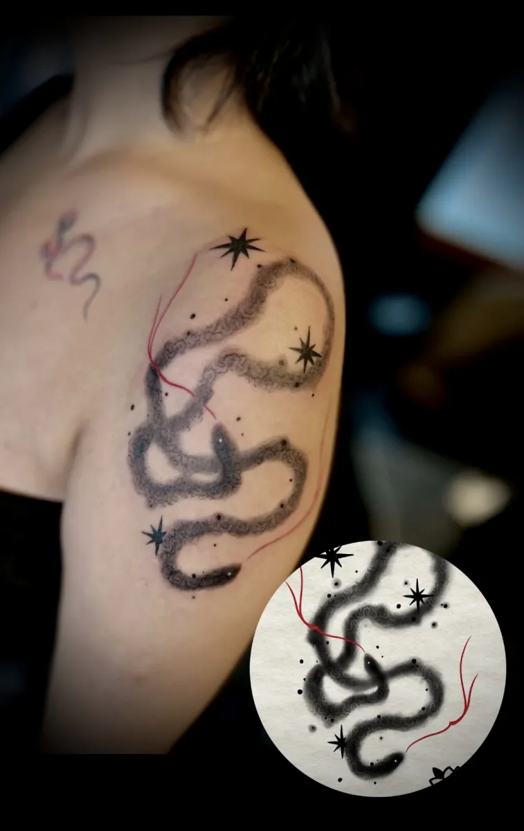 묘당타투 별과 뱀