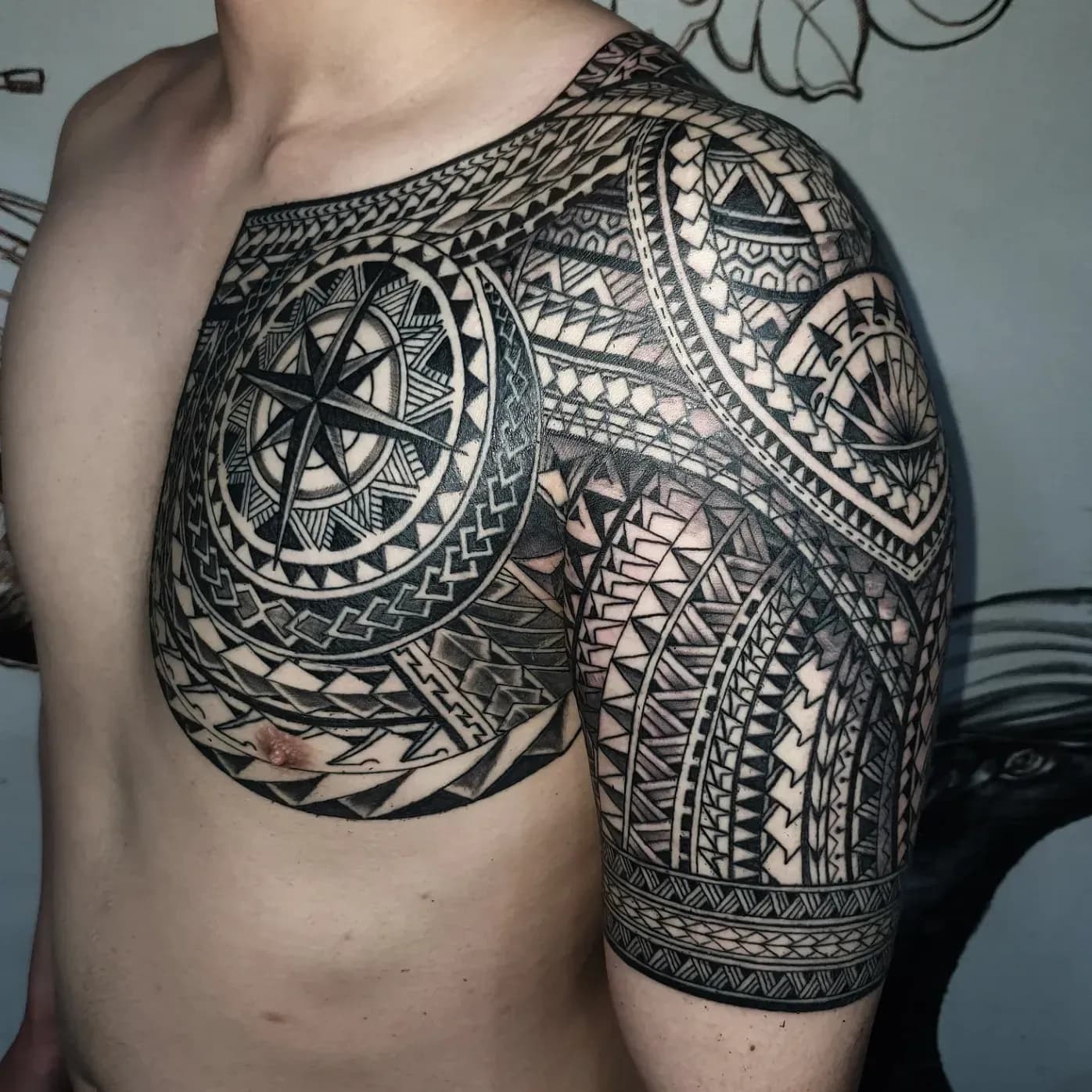 폴리네시안 가슴반팔사이즈 - 1