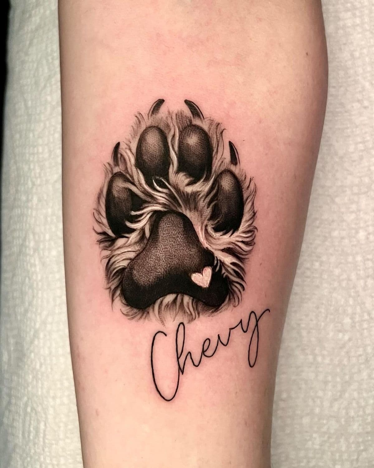 흐름으로 완성한 디자인